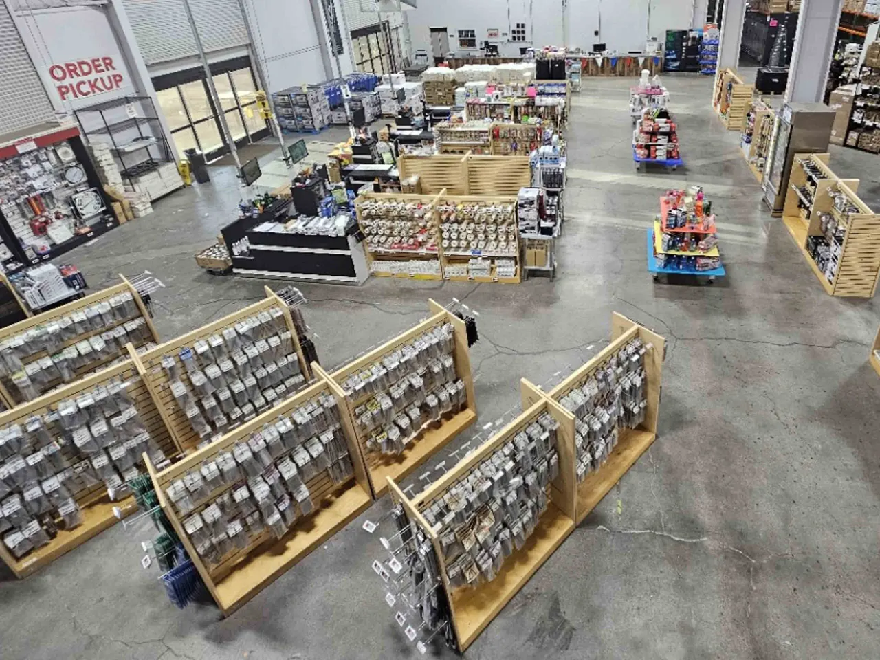 Large retail space of Standard Restaurant Supply in Las Vegas, showcasing various kitchen supplies, including cookware, utensils, and barware, with an organized layout for easy shopping and order pickup.